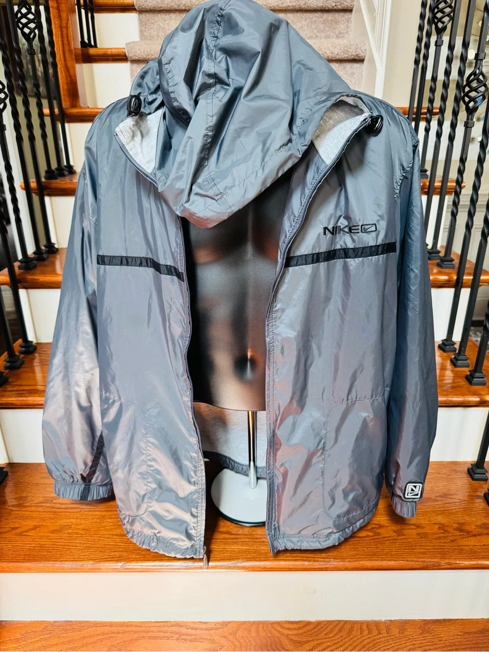 Nike Men's Gray Hooded Windbreaker Jacket with Black Accents